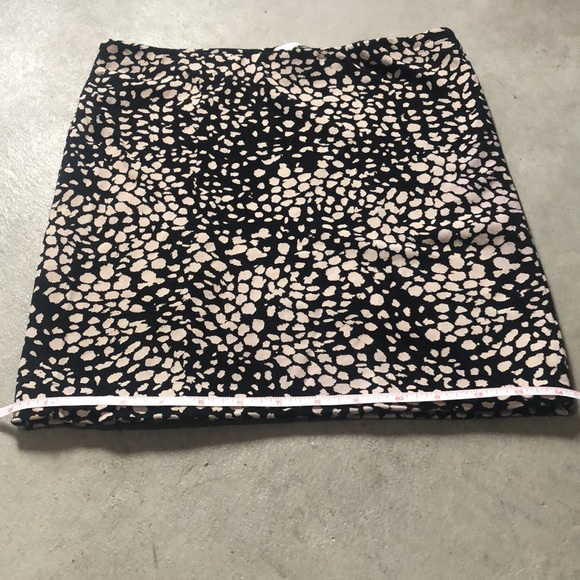 H&M Black and Cream Stretchy Mini Skirt - Picture 4 of 6
